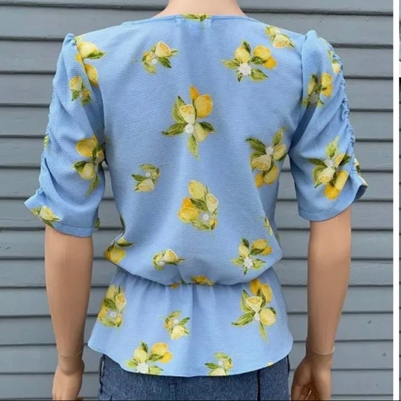 Lemon Print Blouse - Picture 2 of 5